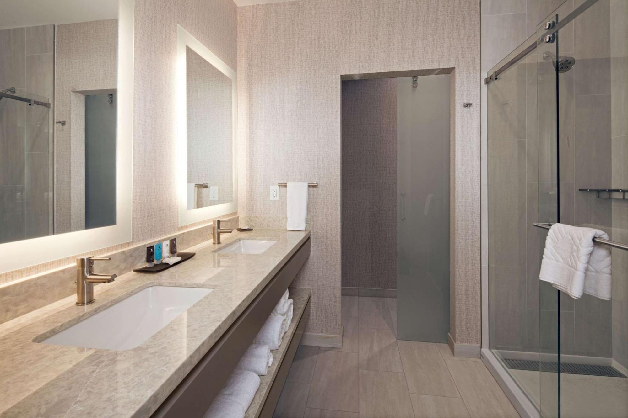 H Hotel Los Angeles, Curio Collection By Hilton Екстериор снимка